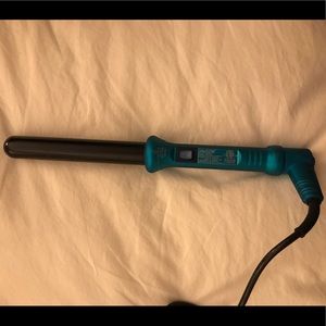 Nume Curling Iron Wand